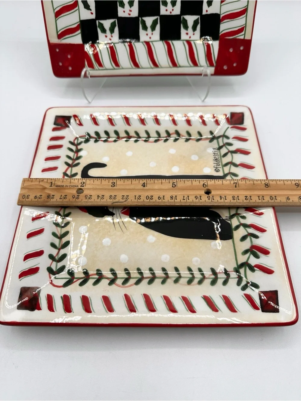 Oneida Christmas Candy Cane Cats. Dessert plates 8 x 8”